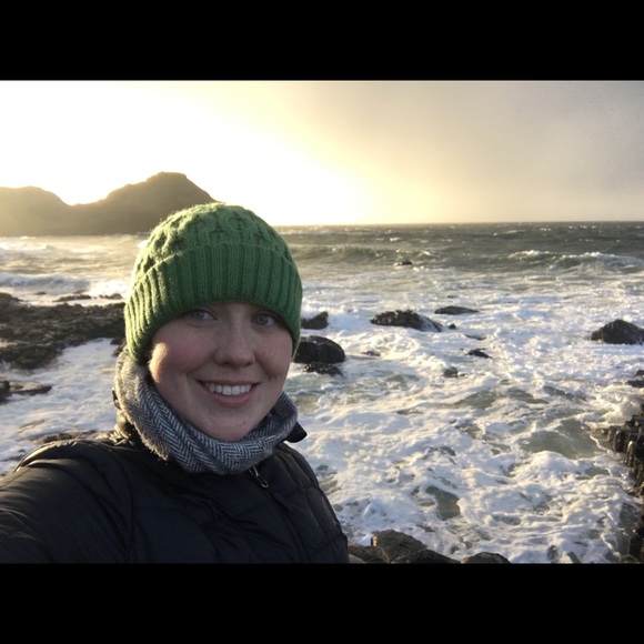 Meet your Posher, Aleks - Picture 3 of 7